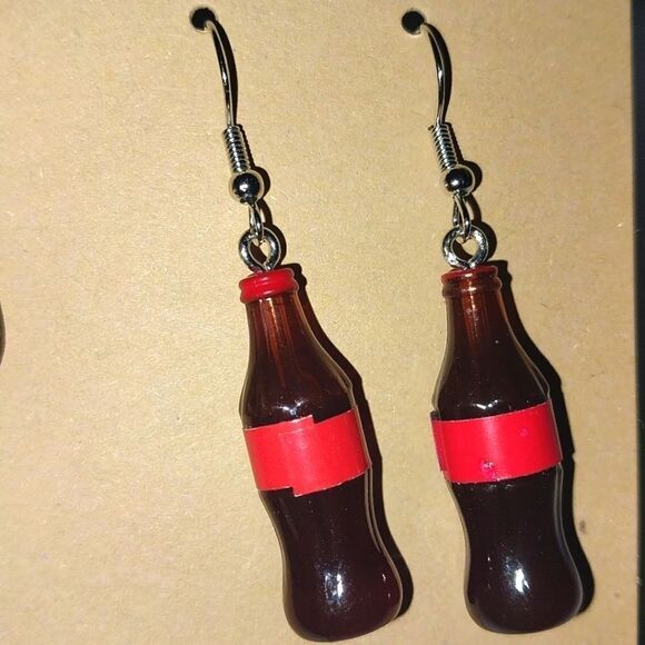 Hand crafted pop bottle dangle earrings - Picture 4 of 5